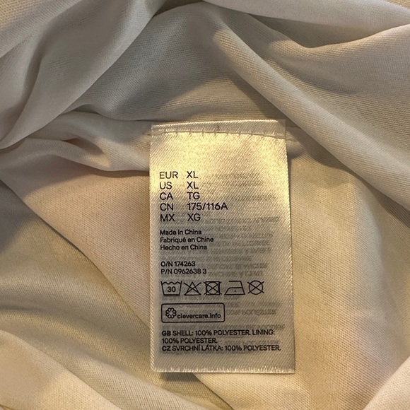 Feminine Floral Maxi Dress with Orange and Blue Accents - Picture 9 of 9